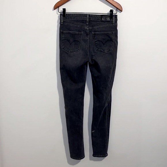 𝅺levis 721 High Rise Skinny Black - Picture 6 of 14